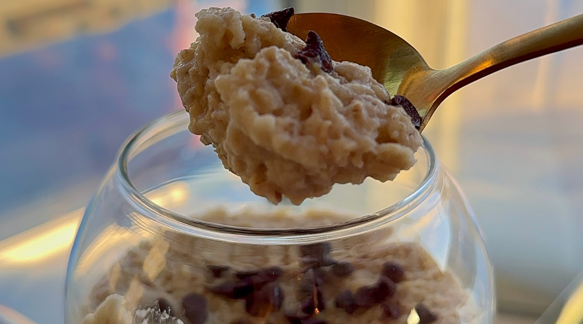 Chocolate Chip Cookie Dough Overnight Oats