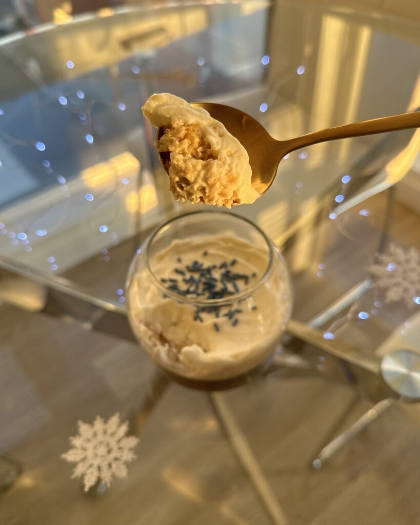 Frosted Sugar Cookie Overnight Oats